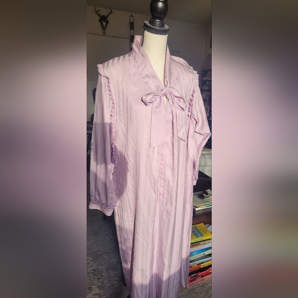 Dior Soft Purple Lounge Wear - Picture 1 of 8